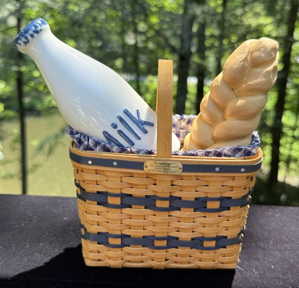 2000 JW Miniature Bread & Milk Basket with Faux Bread and Milk Bottle Mint!